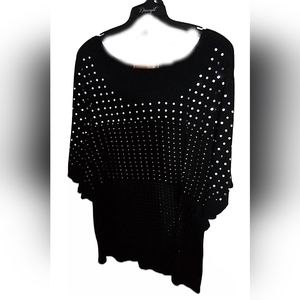 Peek-a-boo shoulder classy shirt